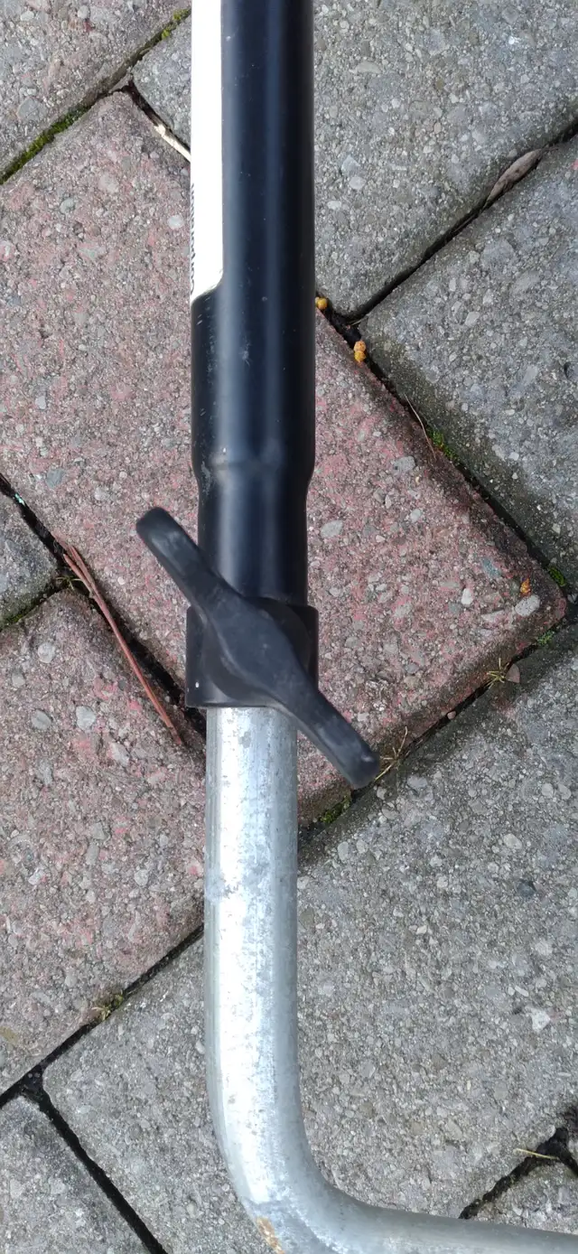 STRIKEMASTER MORA BLADE HAND AUGER, PERFECT FOR ICE FISHING in Fishing, Camping & Outdoors in Sarnia - Image 6