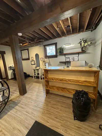 High Visibility Beautiful Harbourfront location on Bernier Drive for Lease. 800 sf available June 1...