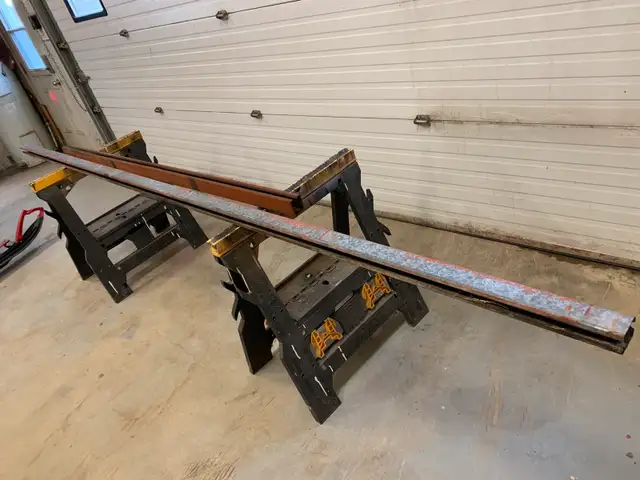Barn Door Hanging Track in Equestrian & Livestock Accessories in North Bay - Image 2