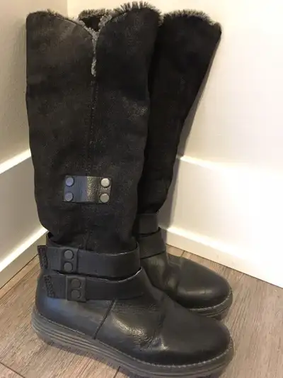 Women black knee-high winter boot, View more