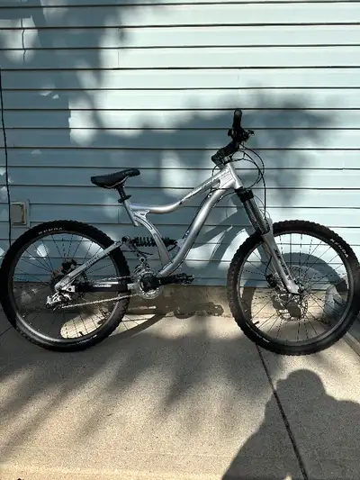 Mountain bikes kijiji discount