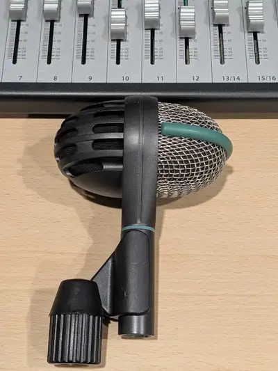 AKG D112, View more