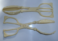 2 Salad Tongs