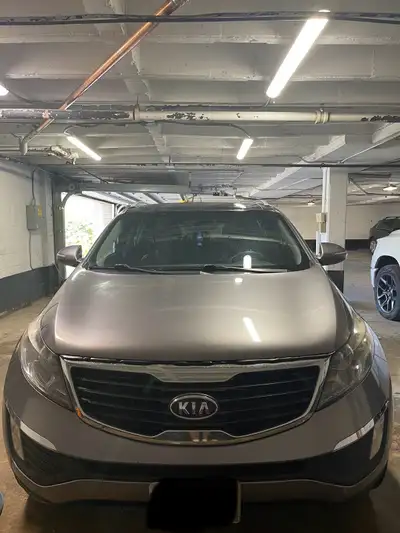 2012 Kia Sportage IN GREAT CONDITION 351721km Starts but does not stay running for long(timing chain...