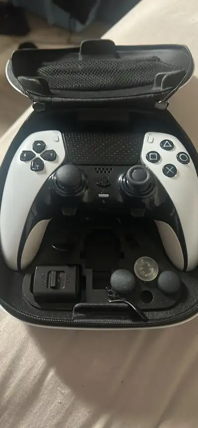 PS5 DualSense Edge Controler (Pro Controller), View more