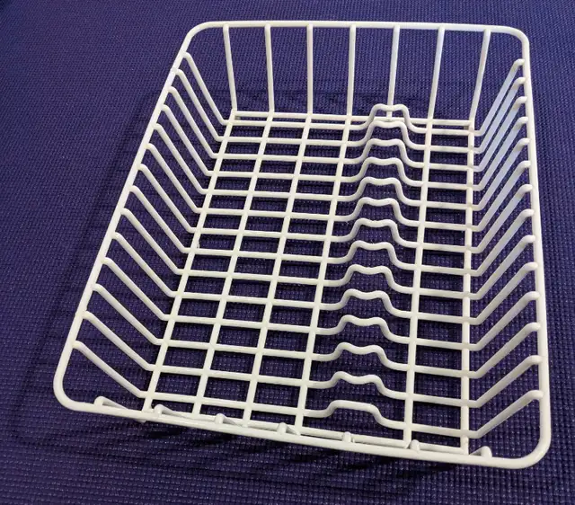 Moving sale - MANY household items - Excellent condition in Garage Sales in Guelph - Image 3