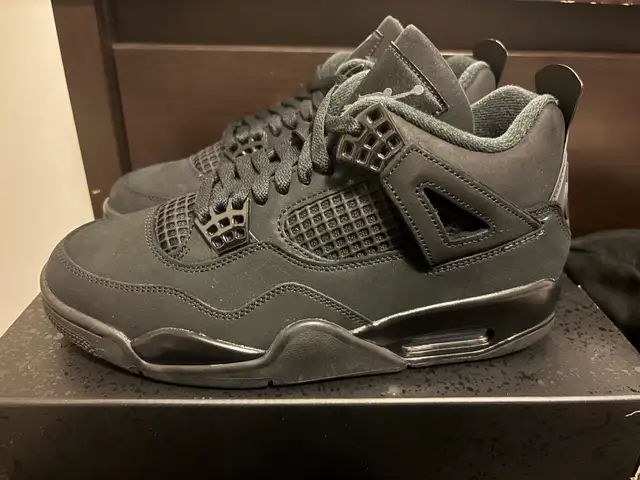 Jordan 4 Black Cat size 8 in Men's Shoes in City of Toronto - Image 6