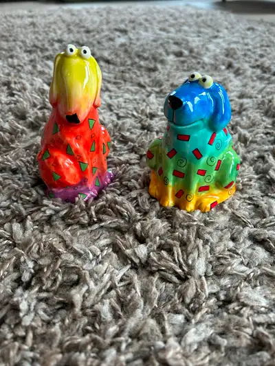 Ceramic Floppy Dog Salt & Pepper Shaker - Brand New Asking $18.00 Smoke Free Home
