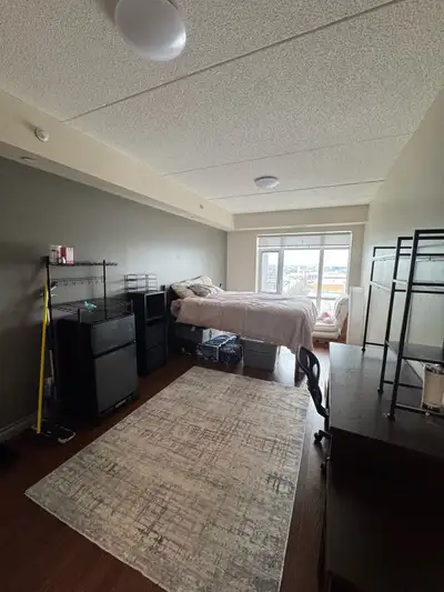 5 Beds 5 Baths - FEMALE only Apartment Sublet OR LEASE TAKE OVER PRICE 1195.00 - unillities: include...