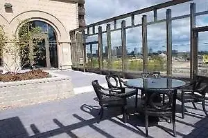 Luxury Condo in the Heart of Mississauga