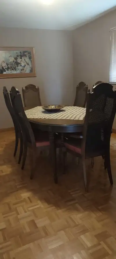 Beautiful hand carved made in Canada dining room set. Circa 1960 Six chairs Beautiful fabric Mint co...