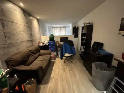 Cession de bail pour le 1er février (avec possibilité d’emménager quelques jours avant, à discuter)...