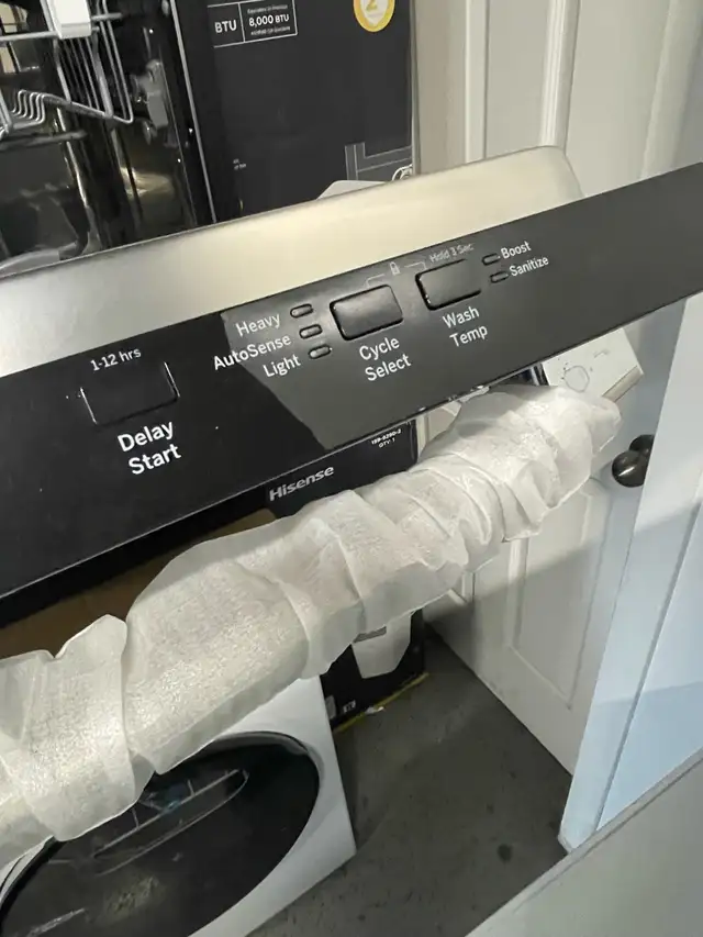 NEW 24” GE Dishwasher (Stainless Steel) 51 dBA in Dishwashers in London - Image 6