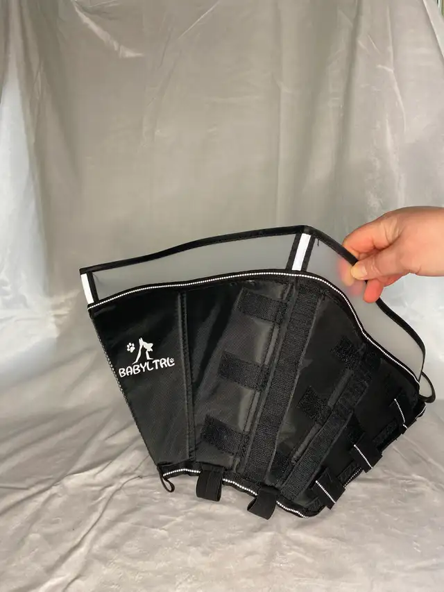 New Medium Dog recovery collar cone e-collar in Accessories in Brantford - Image 9
