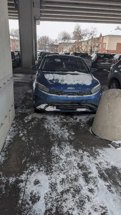 Kya forte Lx manuelle a vendre super bien entretenu/ Lac ne marche pas mais Kya doit la réparer Fent...