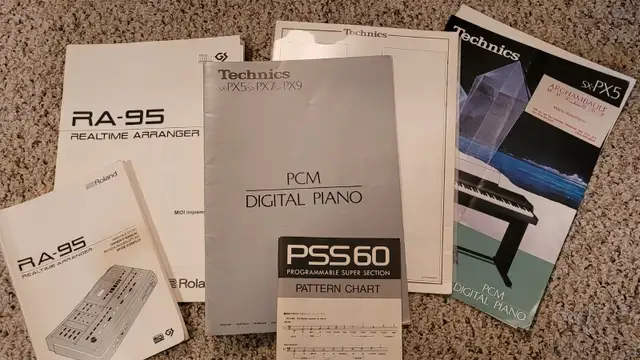 Piano TECHNICS PX5 + arrangeur ROLAND RA-95 – Ensemble complet! in Pianos & Keyboards in Laval / North Shore - Image 6