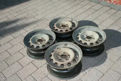 4 roues (jantes) en acier BMW 6-17 5-120