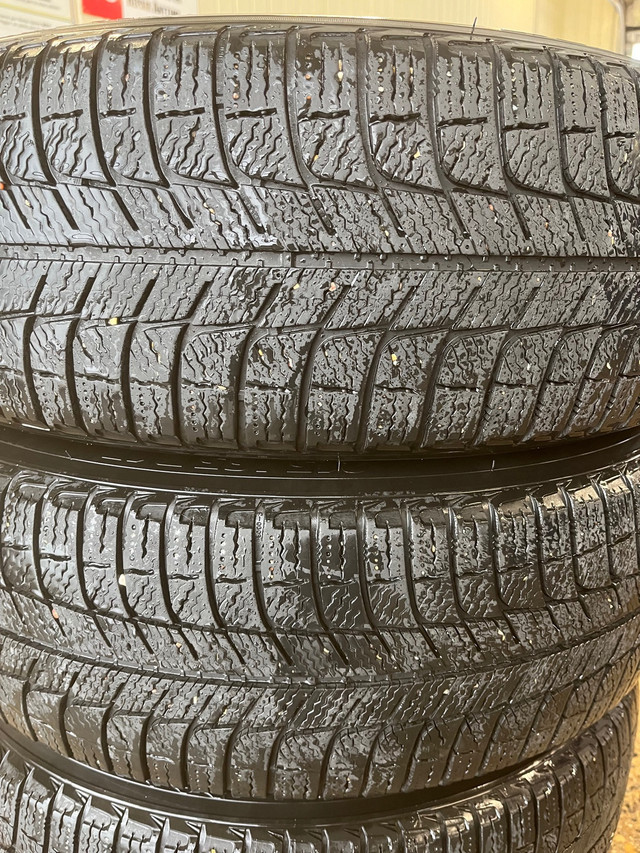 215/65r17 Michelin Winter tires + rims (5x127 Bolt pattern) in Tires & Rims in Winnipeg - Image 3