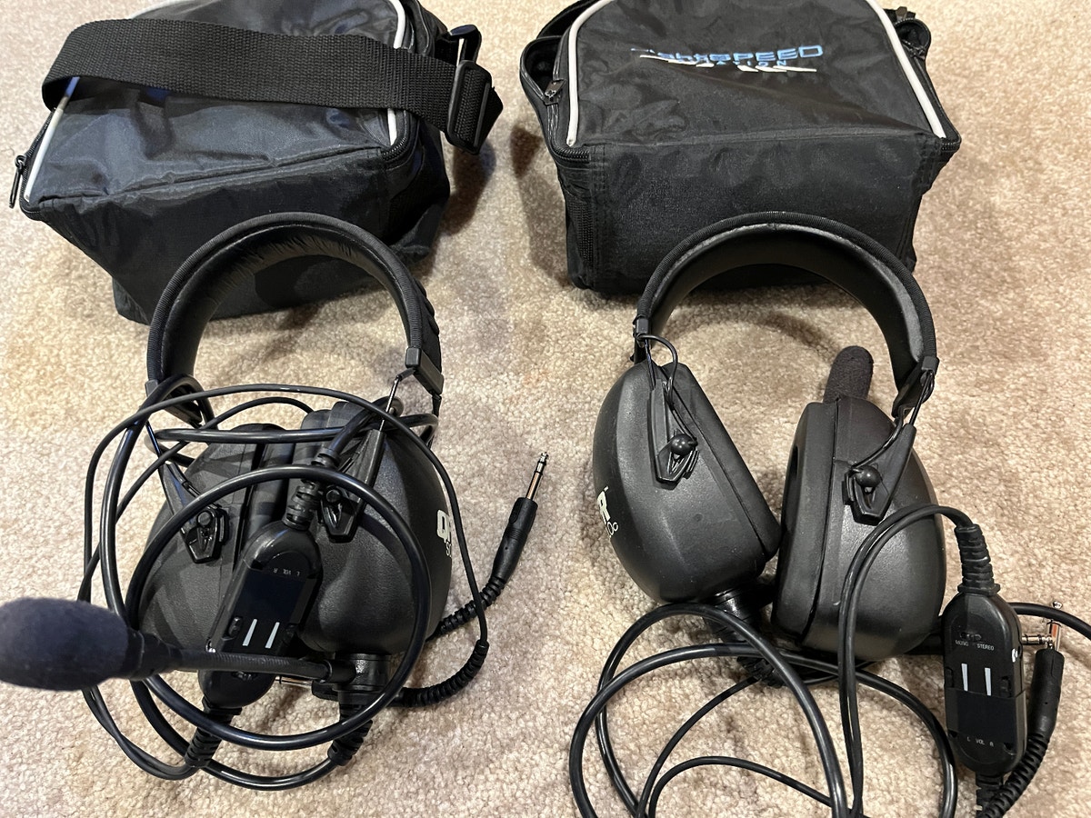 2 ASA QFR Solo aviation headsets, photo 1