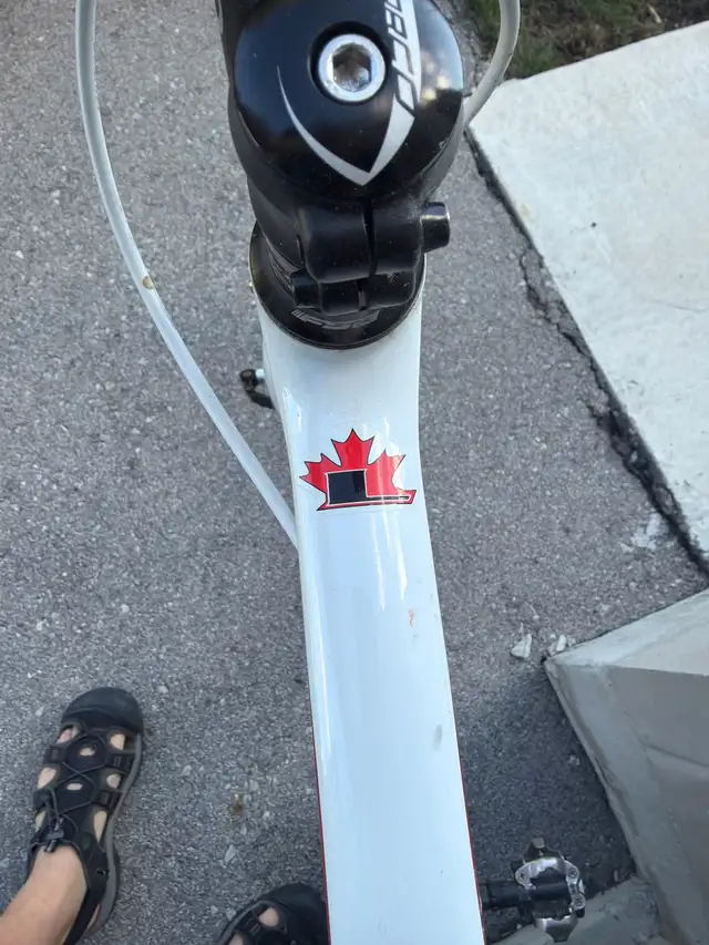 Norco CRR Carbon Road Bike in Road in Markham / York Region - Image 3