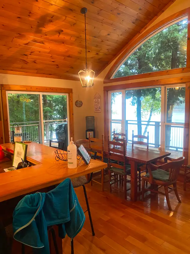 Air Conditioned Lakeside Cottage for Rent!!! in Ontario in Canada - Image 8