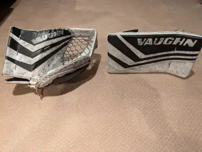 Vaughn SLR2 Junior Regular Hockey Goalie Glove and Blocker, View more