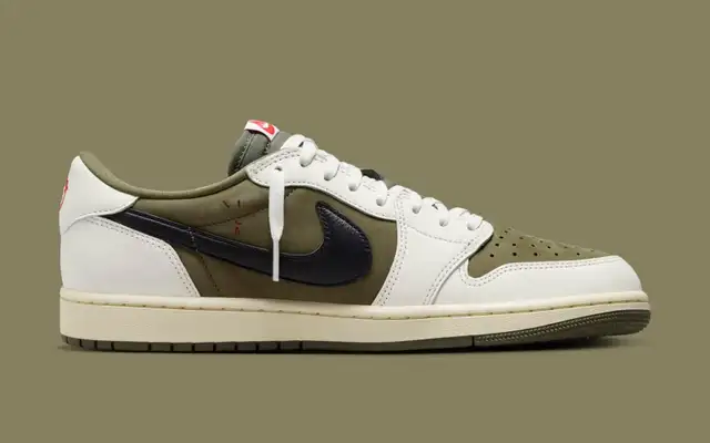 Nike Air Travis Scott Jordan 1 Retro ‘Medium Olive’ - Size 11.5 in Men's Shoes in Oakville / Halton Region - Image 4