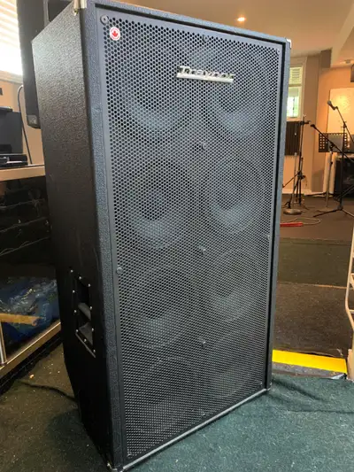 Traynor Bass Amp TC810, View more