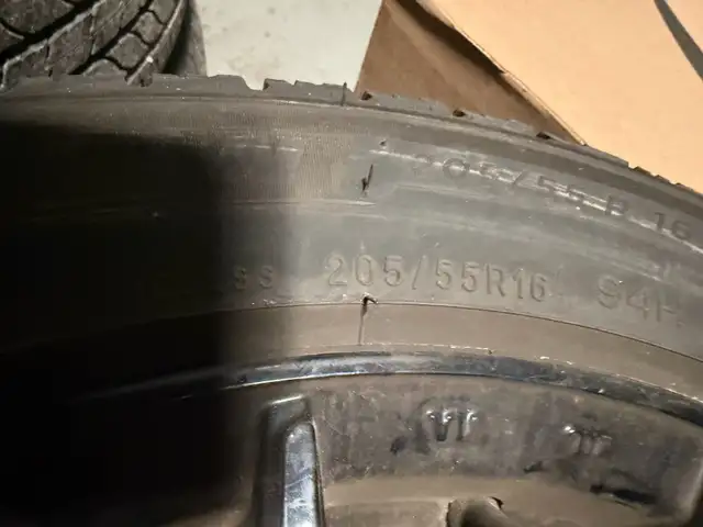 Michelin X-ice snow 205/55R16 with CRW rim in Tires & Rims in Oshawa / Durham Region - Image 3