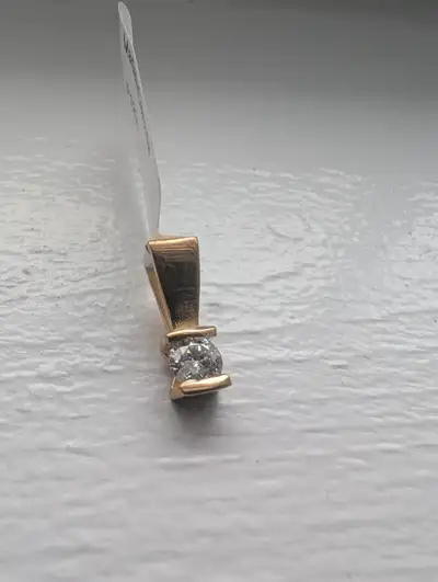 Brand New 14K Yellow Gold Diamond Pendant For Sale, View more