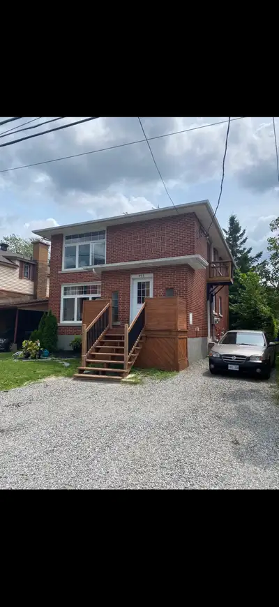 Welcome to 431 Wembley Drive! Spacious upper level 2 bed 1 bath available for rent in a beautiful, c...
