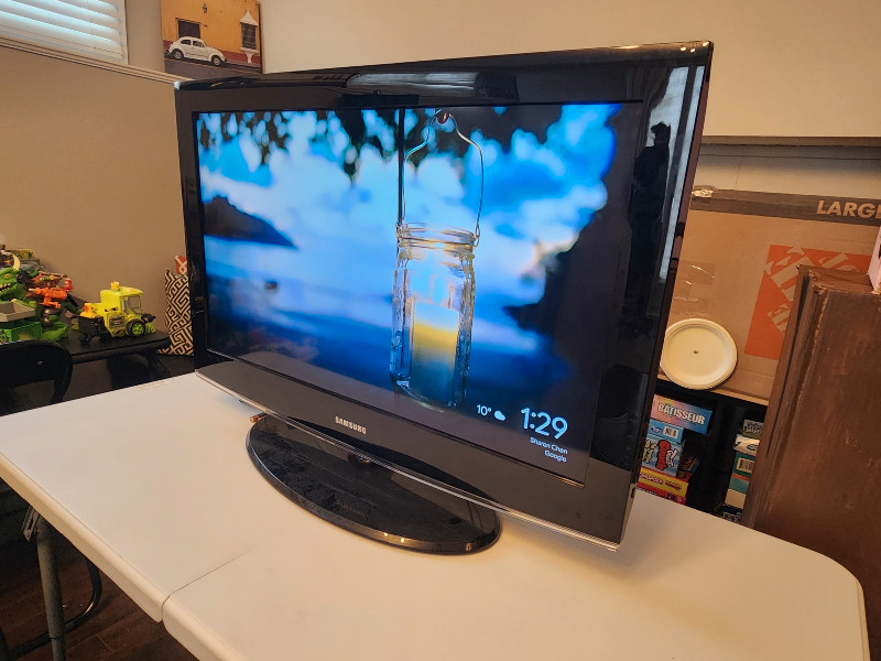 Samsung TV 32" TVs Calgary Kijiji
