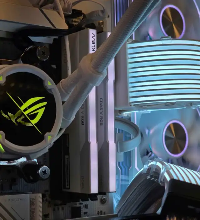 Ryzen 7 9800X3D| RTX 5080 | 4TB NVME | 64GB DDR5 in Desktop Computers in Markham / York Region - Image 3
