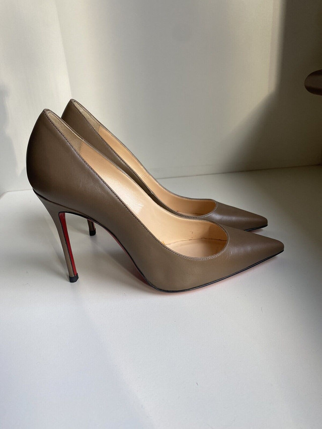 Christian Louboutin Leather Heels Sz 35 in Women's - Shoes in Markham / York Region - Image 2