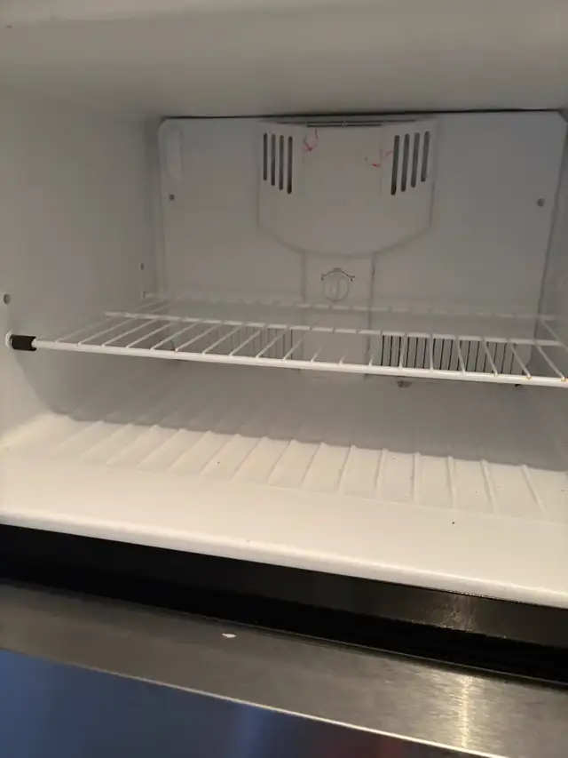 Frigidaire fridge can deliver 63234628672001122