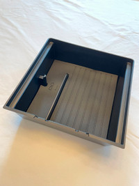 Model 3+ HighLand console tray | ShinyEV