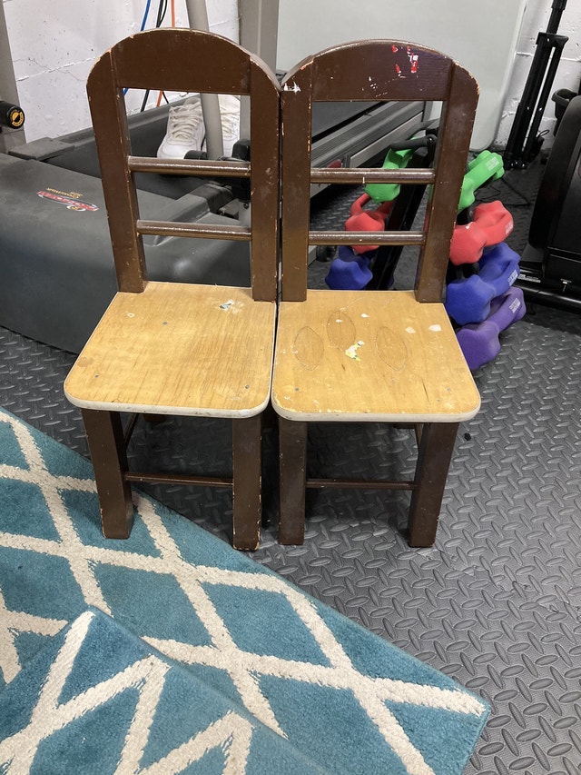 Free kids chairs Free Stuff Edmonton Kijiji