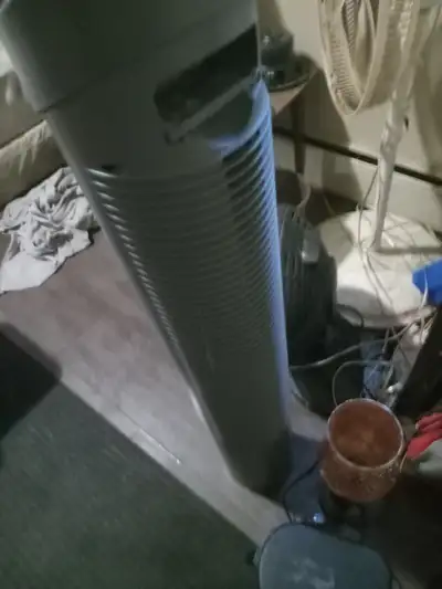 Oscillating  tower fan with remote 20$, View more