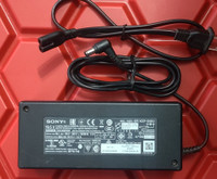 Sony Laptop / LCD Power Adapter ( ACDP-120E03 / OEM )