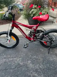 Brand new kids 18 inch Supercycle bike. Never used.