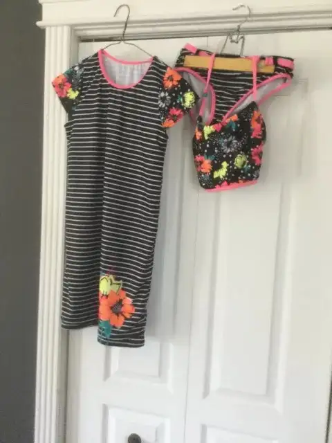 Vêtements filles 14 ans in Kids & Youth in Longueuil / South Shore - Image 7