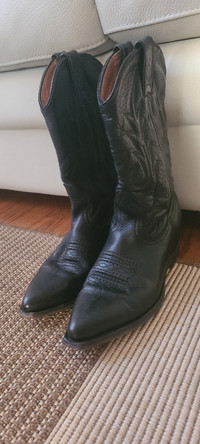 Unisex cowboy/cowgirl boots