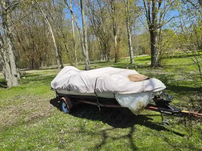 I'm selling a 16-foot Maxum boat, equipped with a powerful 2005 115 hp Mercury Optimax engine for ex...