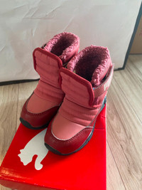 baby winter boots(size 7C)