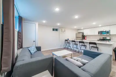 Algonquin & Carleton U Students- Luxury, all-inclusive 4 bdrm rental Beautiful brand new renovation,...