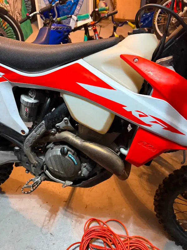 2020 KTM 350 dirt bike , 143 hours , great condition 7000 obo in Dirt Bikes & Motocross in Downtown-West End - Image 5