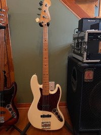 Fender JB player plus