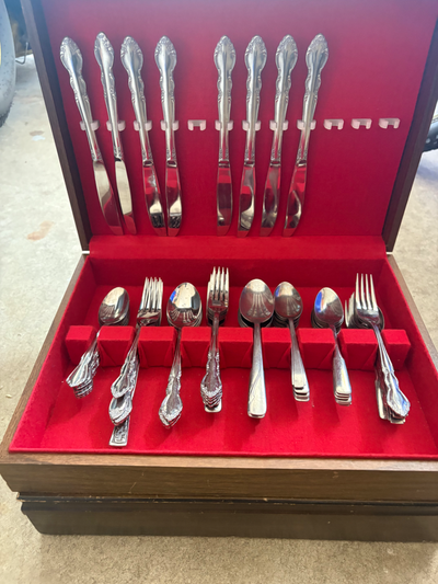 Silverware set, View more