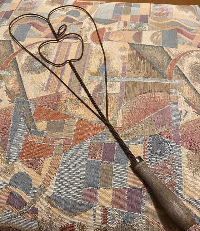 Antique Rug Beater in Rugs, Carpets & Runners in Barrie
