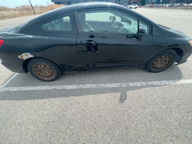 2012 Honda civic in Cars & Trucks in Oshawa / Durham Region - Image 3